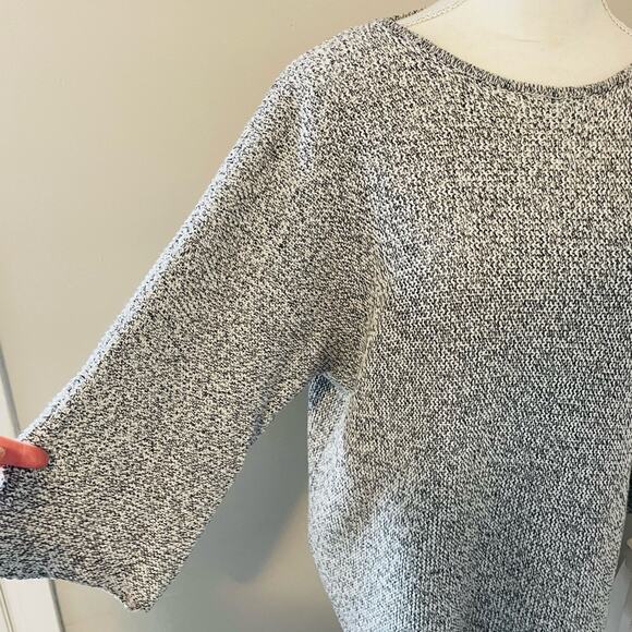 H&M Sweater - Picture 2 of 5